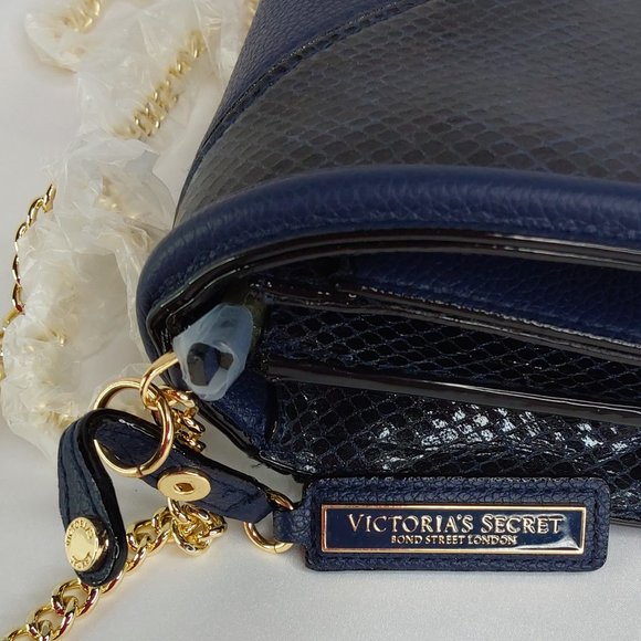 'VICTORIA'S SECRET' MONOGRAM CROC ACCENT CHAIN LINK CROSSBODY  BAG - Picture 9 of 16